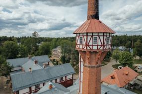 Latvijas un Igaunijas Belle Epoque medību stilā - jūgendstila Holdres muiža klavieru pavadījumā, cūkgaļa gaileņu mērcē un Vidzemes jūgendstils Strenčos 